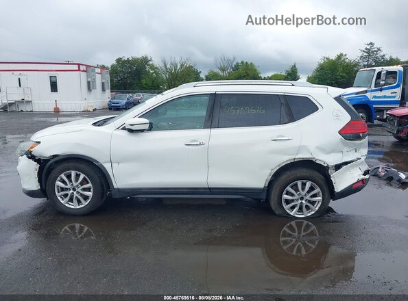 5N1AT2MV1HC808568 2017 NISSAN ROGUE White 