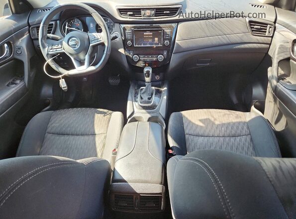 5N1AT2MV1JC772497 2018 NISSAN ROGUE Gray Widok deski rozdzielczej