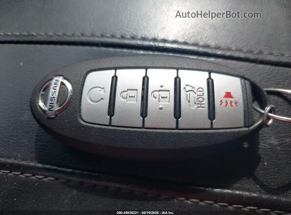 5N1AT2MV1JC802162 2018 NISSAN ROGUE White Widok deski rozdzielczej