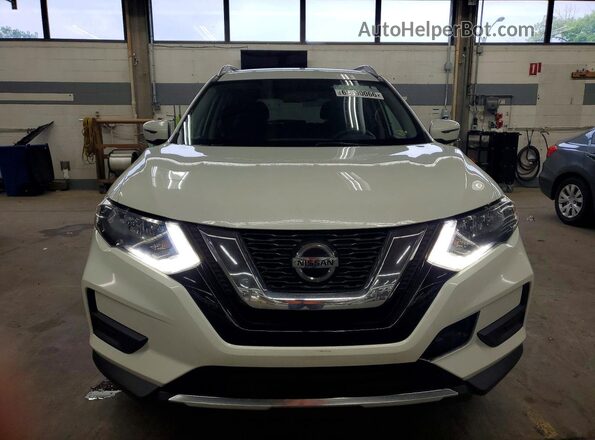 5N1AT2MV1JC810780 2018 NISSAN ROGUE White Widok z przodu