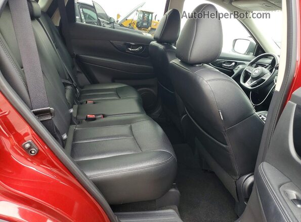 5N1AT2MV1JC824811 2018 NISSAN ROGUE Red Vista interior trasera