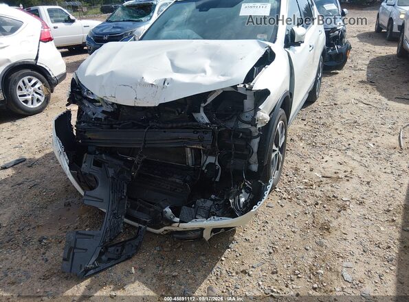 5N1AT2MV1JC826655 2018 NISSAN ROGUE White Դիմացի տեսք