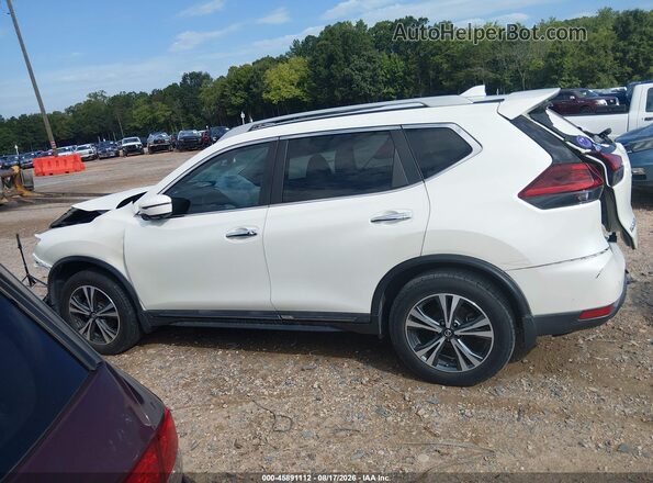 5N1AT2MV1JC826655 2018 NISSAN ROGUE White Սալոնի 360 աստիճան տեսք