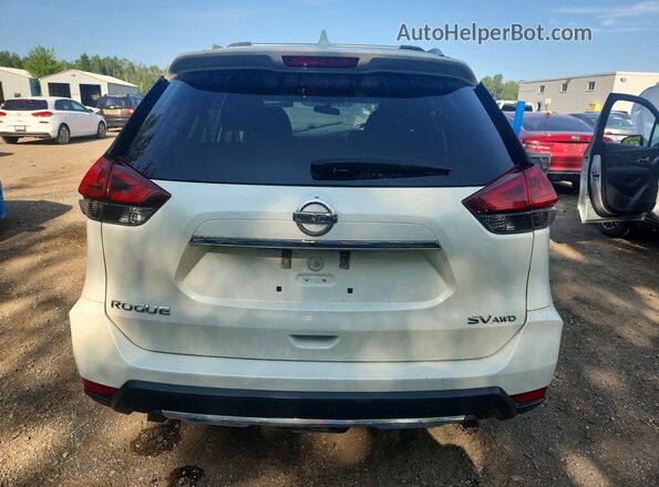 5N1AT2MV1JC847845 2018 NISSAN ROGUE White Widok z tyłu