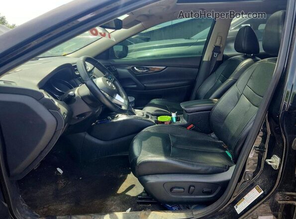5N1AT2MV1LC709533 2020 NISSAN ROGUE Black Вид салону спереду