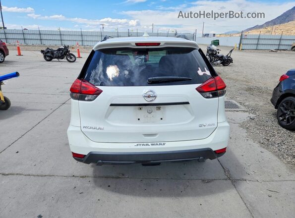 5N1AT2MV2HC766556 2017 NISSAN ROGUE White Вид ззаду