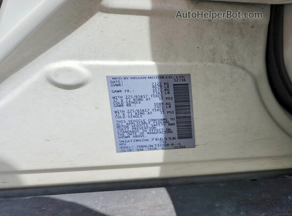 5N1AT2MV2HC766556 2017 NISSAN ROGUE White Вид підкапотного простору