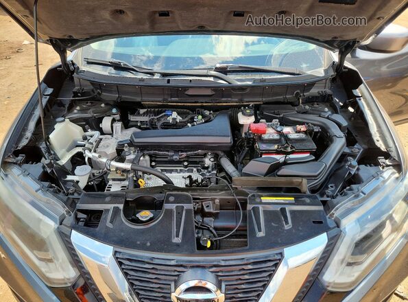 5N1AT2MV2HC795278 2017 NISSAN ROGUE Gray Rear interior view