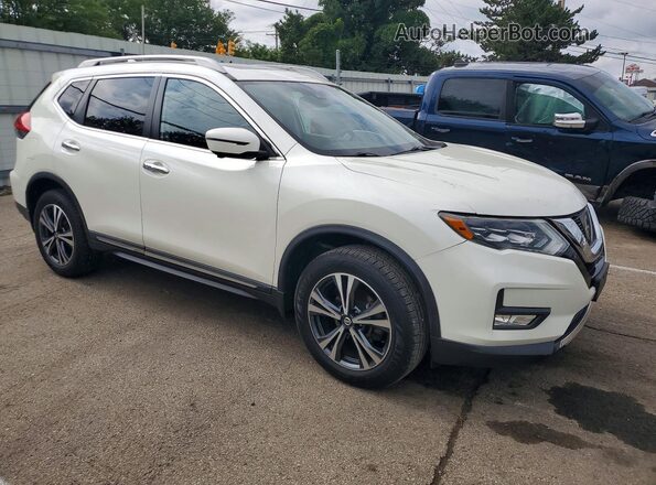 5N1AT2MV2HC796222 2017 NISSAN ROGUE Белый Передняя правая четверть