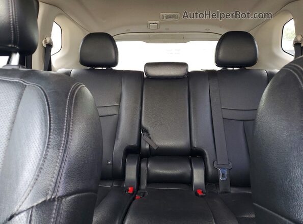 5N1AT2MV2HC796222 2017 NISSAN ROGUE Белый Вид задних сидений