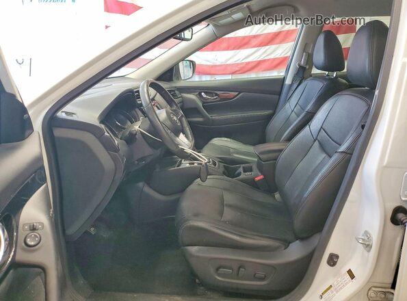 5N1AT2MV2HC821846 2017 NISSAN ROGUE White Սալոնի դիմացի տեսք