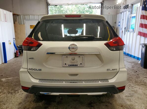 5N1AT2MV2HC821846 2017 NISSAN ROGUE White Հետևի տեսք