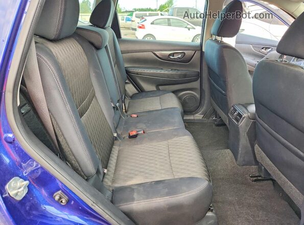5N1AT2MV2JC715922 2018 NISSAN ROGUE Синий Вид задней части салона