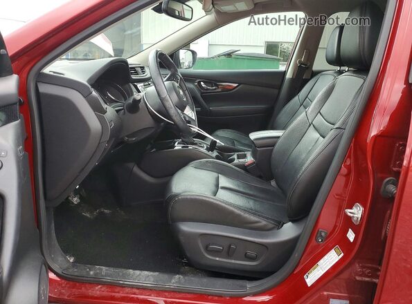 5N1AT2MV2JC736026 2018 NISSAN ROGUE Red Front interior view