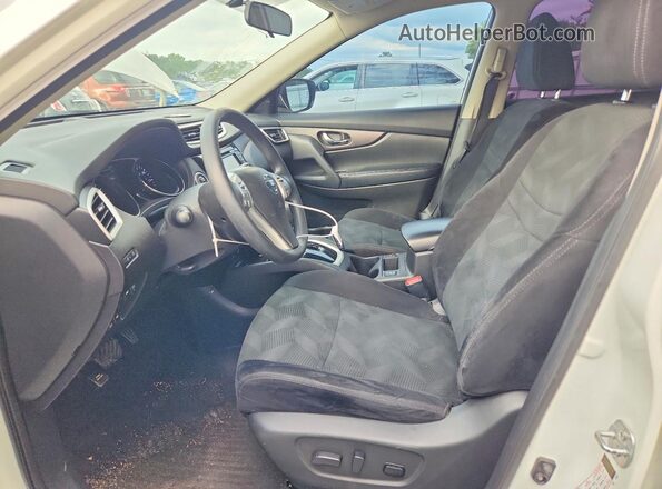 5N1AT2MV3GC815178 2016 NISSAN ROGUE White Front interior view