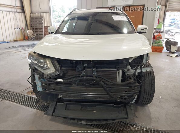 5N1AT2MV3HC780353 2017 NISSAN ROGUE White Вид спереду