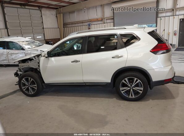 5N1AT2MV3HC780353 2017 NISSAN ROGUE White 