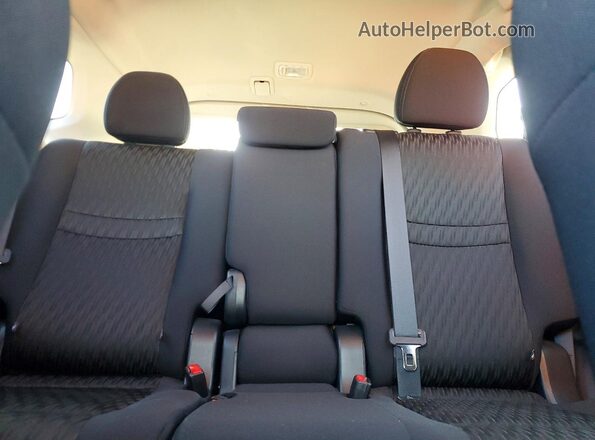 5N1AT2MV3HC845766 2017 NISSAN ROGUE Silver Вид задніх сидінь
