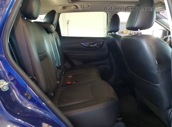 5N1AT2MV3HC885670 2017 NISSAN ROGUE Blue Rear interior view