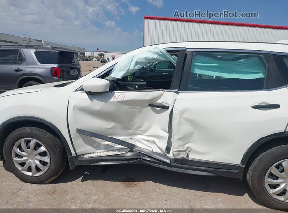 5N1AT2MV3JC790693 2018 NISSAN ROGUE White Widok z przodu