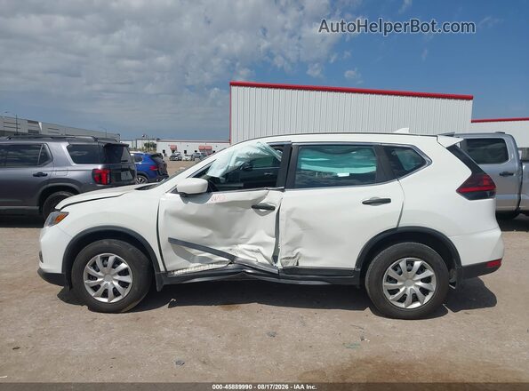 5N1AT2MV3JC790693 2018 NISSAN ROGUE White Widok wnętrza z tyłu