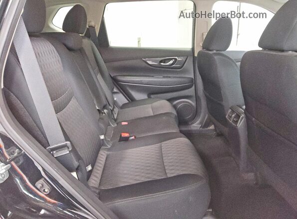 5N1AT2MV3JC810666 2018 NISSAN ROGUE Black Rear interior view