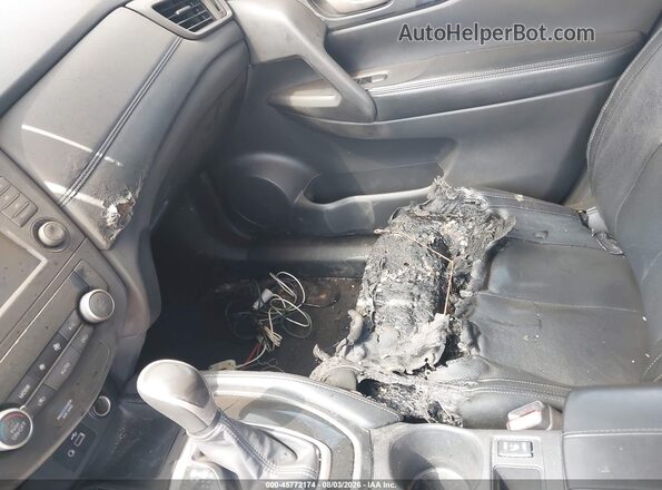 5N1AT2MV3KC823242 2019 NISSAN ROGUE Черный Вид спереди