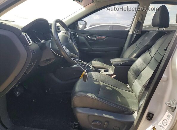5N1AT2MV4GC864129 2016 NISSAN ROGUE Серебряный Вид салона спереди