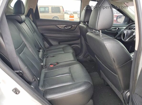 5N1AT2MV4GC864129 2016 NISSAN ROGUE Серебряный Вид задних сидений