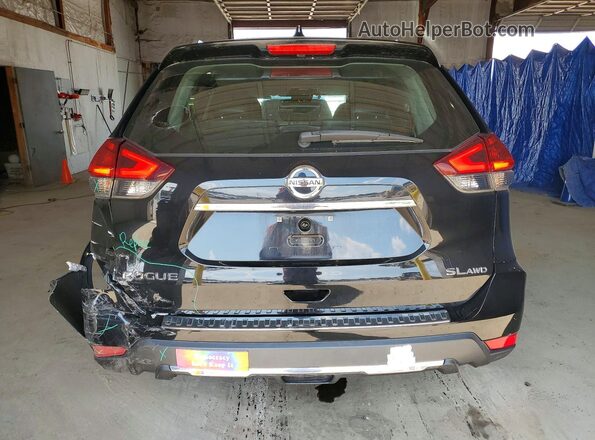 5N1AT2MV4HC742534 2017 NISSAN ROGUE Black Rear view