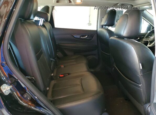 5N1AT2MV4HC742534 2017 NISSAN ROGUE Black Rear interior view