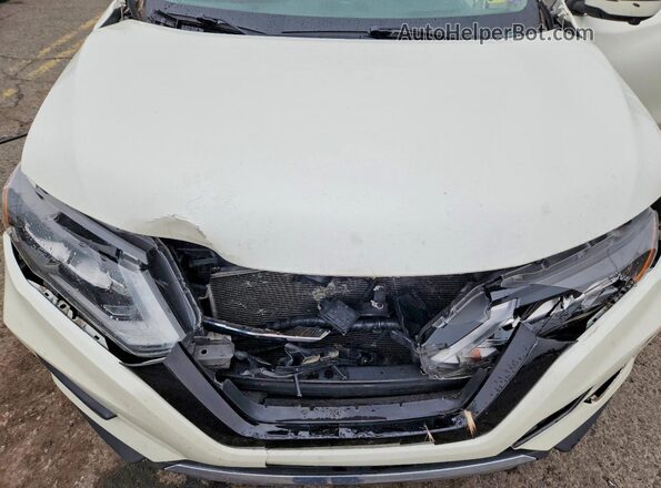 5N1AT2MV4HC832007 2017 NISSAN ROGUE White ძრავის განყოფილების ხედი