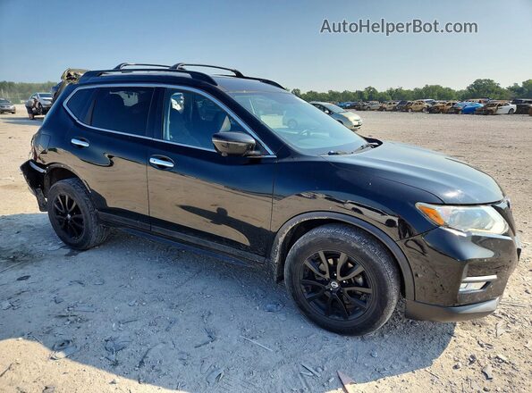 5N1AT2MV4JC802883 2018 NISSAN ROGUE Черный Передняя правая четверть