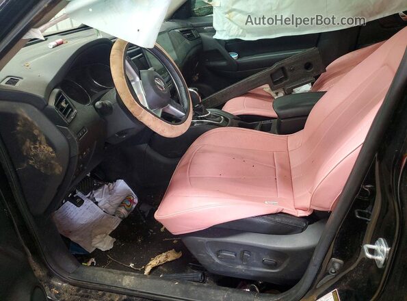 5N1AT2MV5HC736547 2017 NISSAN ROGUE Черный Вид салона спереди