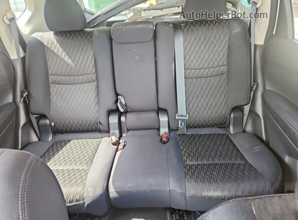 5N1AT2MV5KC712675 2019 NISSAN ROGUE Белый Вид задних сидений