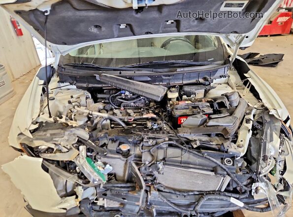 5N1AT2MV6GC801873 2016 NISSAN ROGUE White Vista interior trasera