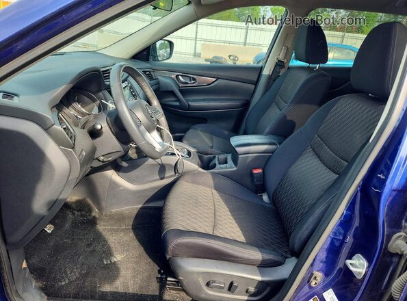 5N1AT2MV6HC847186 2017 NISSAN ROGUE Синий Вид салона спереди