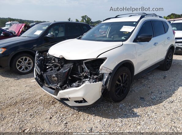 5N1AT2MV6JC842088 2018 NISSAN ROGUE Белый Вид спереди