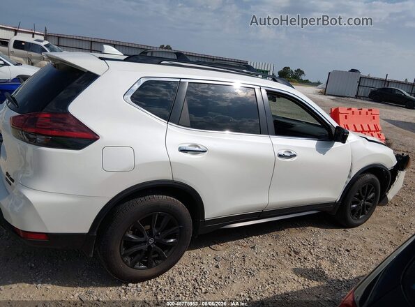 5N1AT2MV6JC842088 2018 NISSAN ROGUE Белый Вид задней части салона