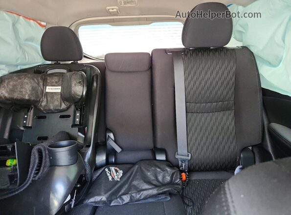 5N1AT2MV6KC845087 2019 NISSAN ROGUE Blue Rear seats view