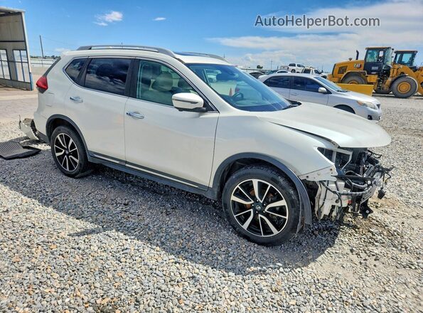 5N1AT2MV8HC813718 2017 NISSAN ROGUE Белый Передняя правая четверть