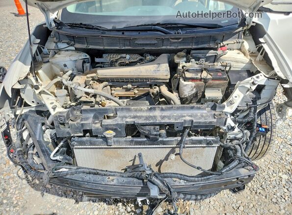 5N1AT2MV8HC813718 2017 NISSAN ROGUE Белый Вид подкапотного пространства