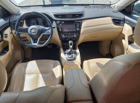 5N1AT2MV8HC813718 2017 NISSAN ROGUE Белый Вид панели приборов