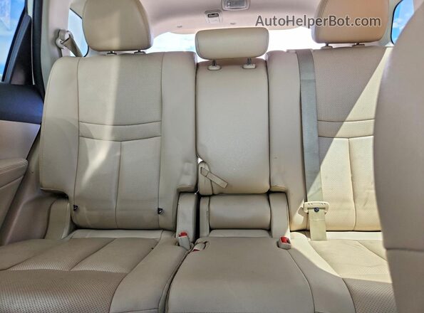 5N1AT2MV8HC813718 2017 NISSAN ROGUE Белый Вид задних сидений