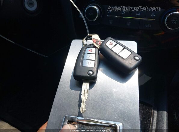 5N1AT2MV8HC815503 2017 NISSAN ROGUE White Vista del salpicadero