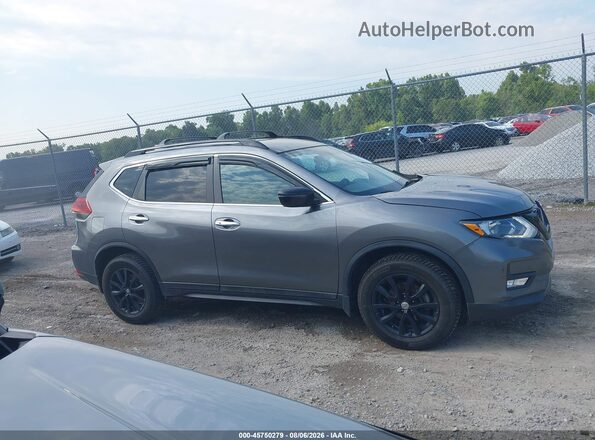 5N1AT2MV8JC726777 2018 NISSAN ROGUE Gray Widok wnętrza 360 stopni