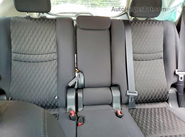 5N1AT2MV8JC768978 2018 NISSAN ROGUE Серебряный Вид задних сидений
