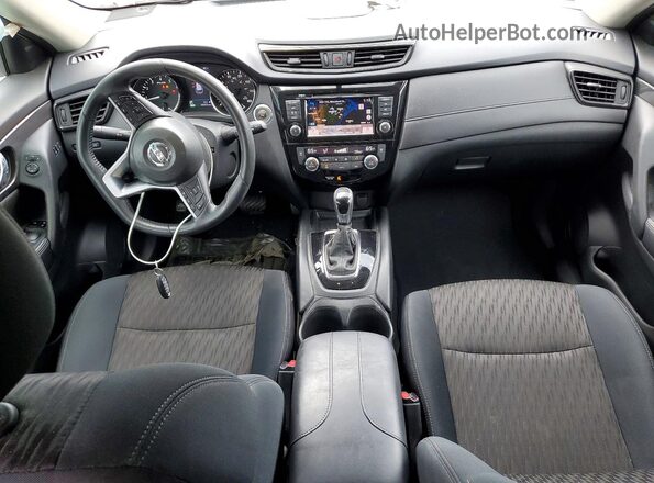 5N1AT2MV8JC768978 2018 NISSAN ROGUE Серебряный Вид панели приборов