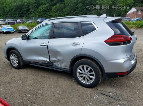 5N1AT2MV8JC768978 2018 NISSAN ROGUE Серебряный Задняя левая четверть