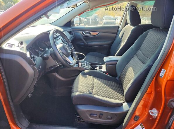 5N1AT2MV8JC794559 2018 NISSAN ROGUE Orange Vista interior delantera